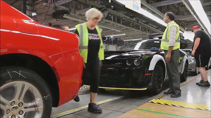 2019 Dodge Challenger сборка  (PRODUCTION)
