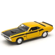 Модель винтажной машины Dodge Challenger 1970 Welly