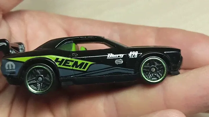 Dodge Challenger III(II)'2010 Drift Car Черный. 1-64 от Hot Wheels