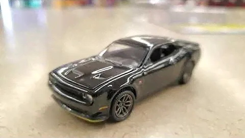 2019 Dodge Challenger R/T Scat Pack - Pitch Black 9700 - AutoWorld Diecast Car in True 1:64 Scale