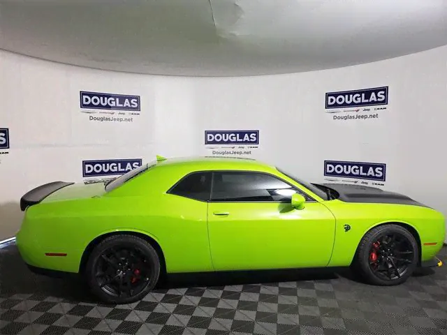 Dodge Challenger SRT Hellcat