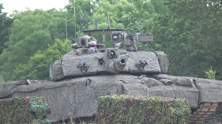 Tankfest 2016  - British Army Challenger 2 'Megatron' and Warrior AFV's