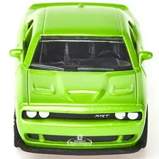 Модель машинки Dodge Challenger SRT Hellcat 1:64